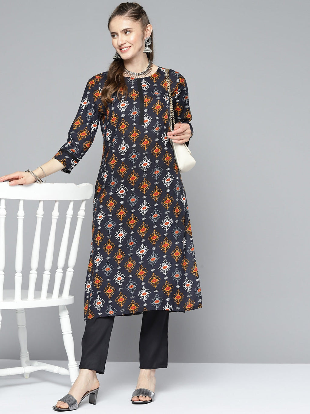 HERE&NOW Women Ethnic Motifs Printed Kurta with Trousers