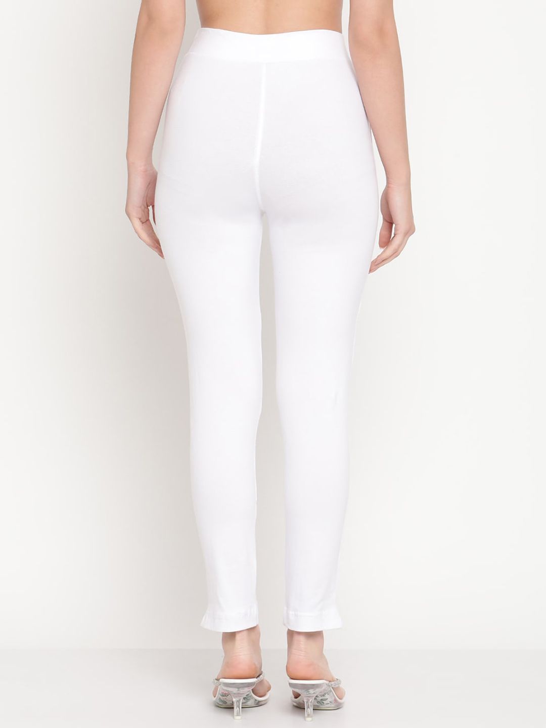 TAG 7 Women Set of 2 Beige & White Ankle Length Leggings