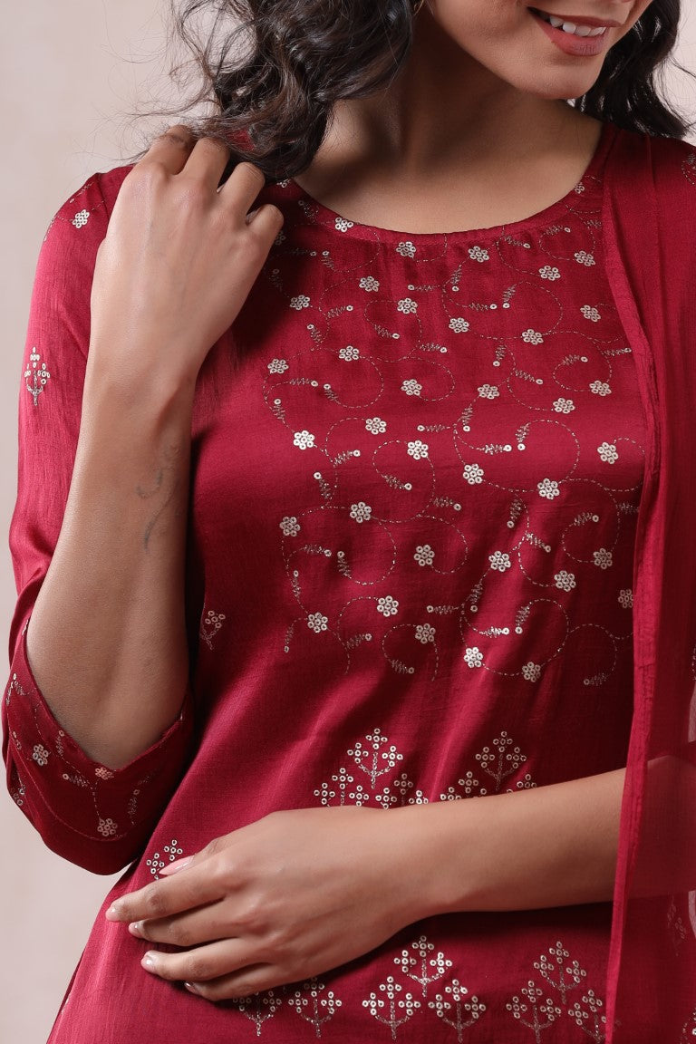 Juniper Women's Maroon Pure Silk Embellished Kurta Set