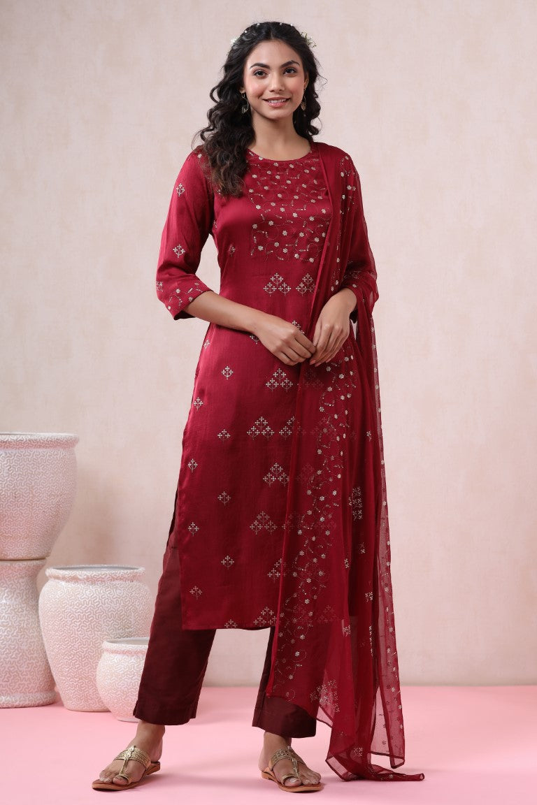Juniper Women's Maroon Pure Silk Embellished Kurta Set