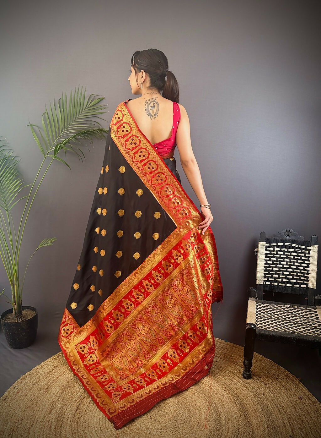 Joban Fashion Red Butti Banarasi Silk Sarees