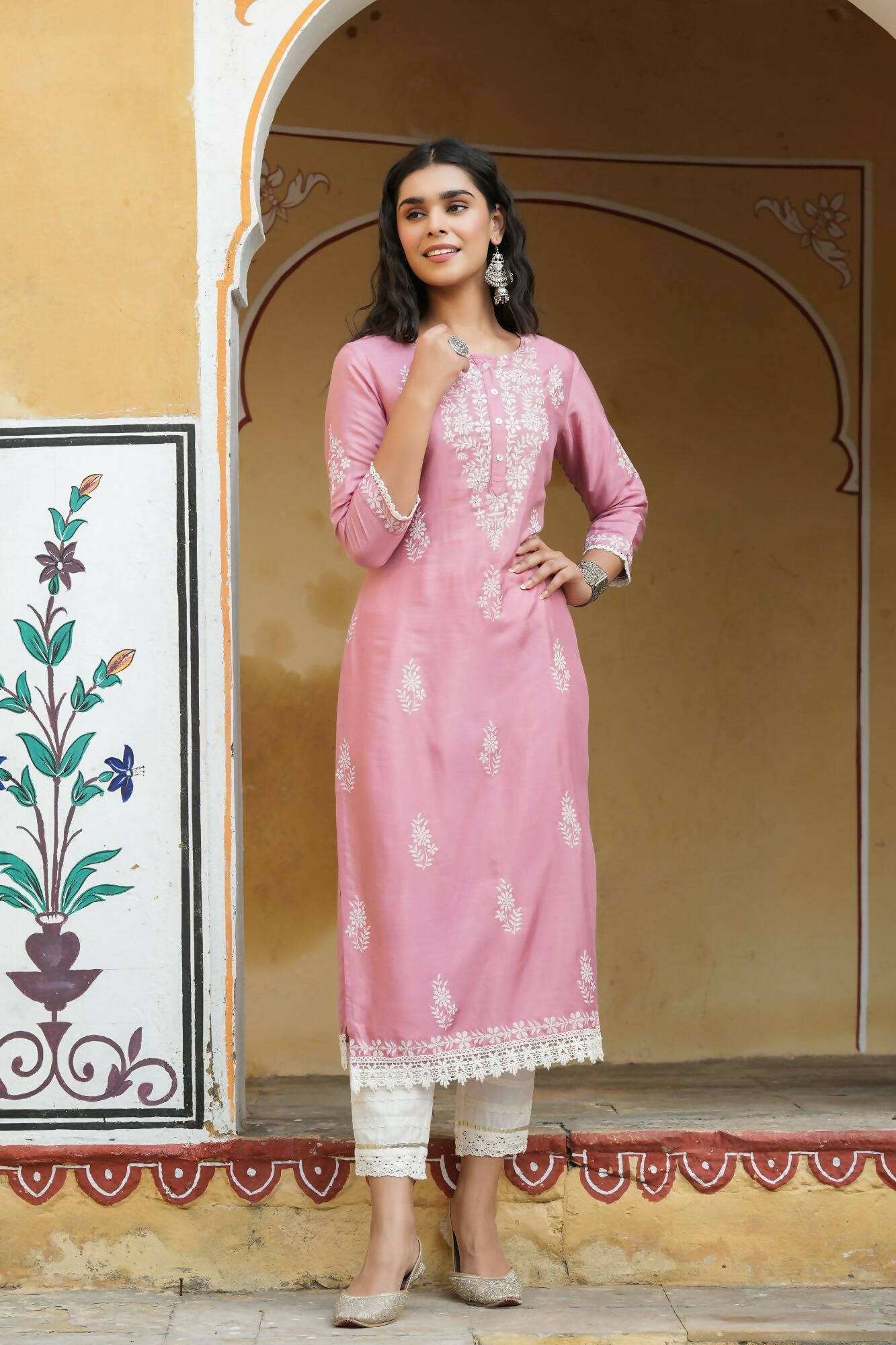 Juniper Women's Onionpink Shantoon Printed Straight Kurta