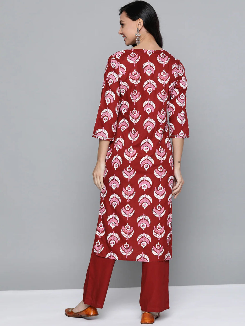 HERE&NOW Women Maroon & Pink Ethnic Motifs Printed Regular Gotta Patti Kurta with Trousers