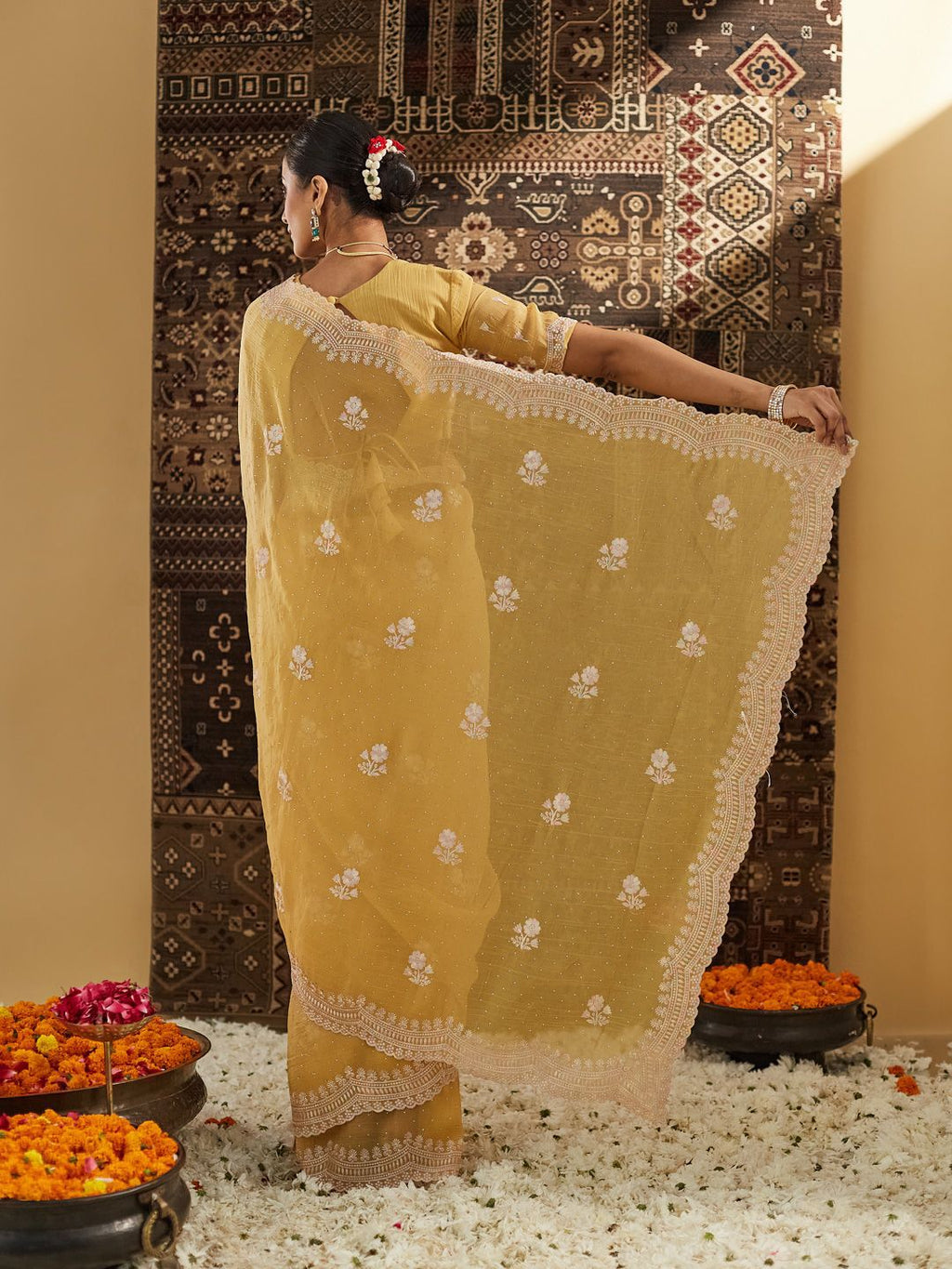 kasee Floral Phulkari Silk Blend Saree