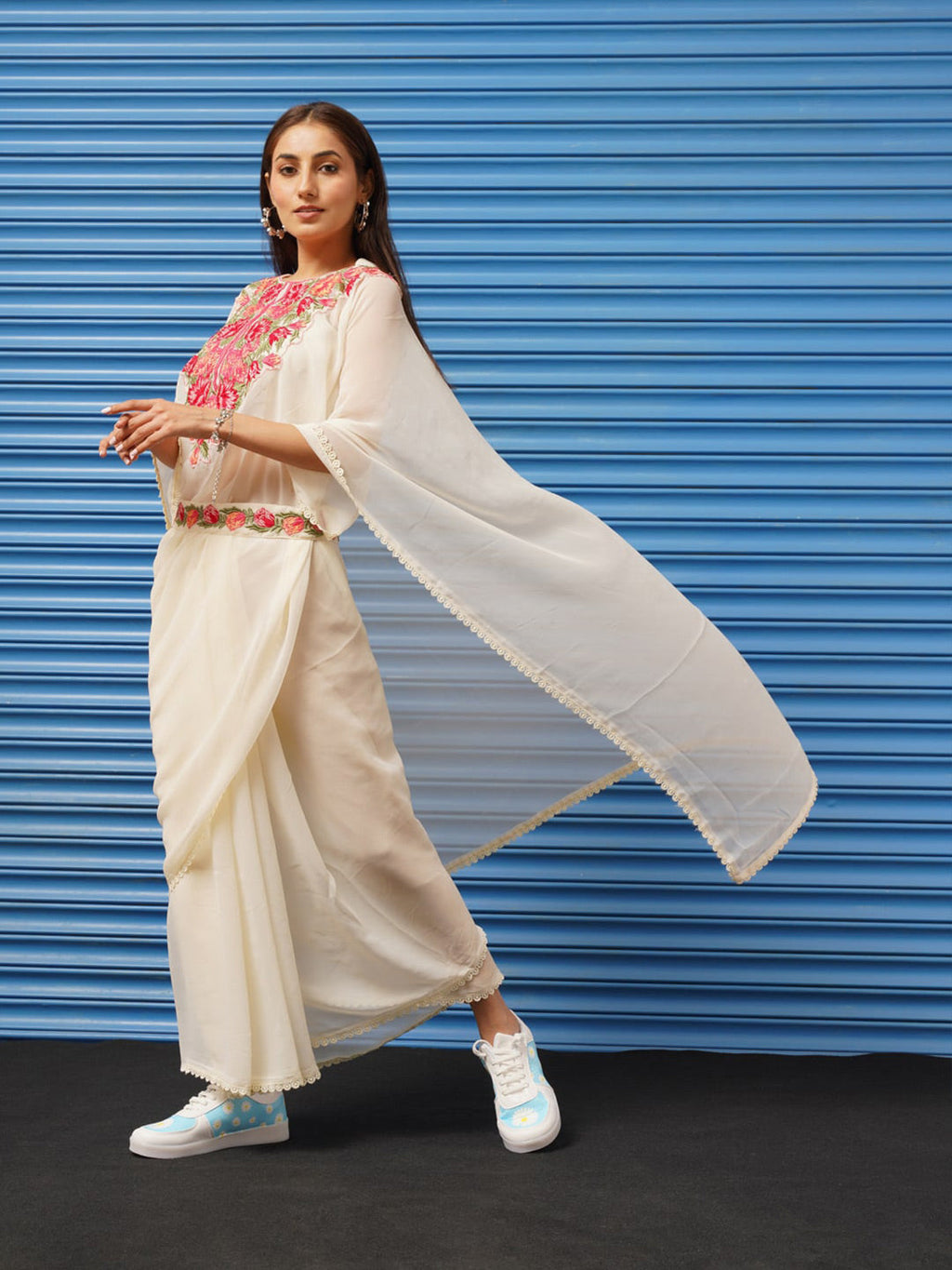 Tikhi Imli Kaftan Saree With Belt