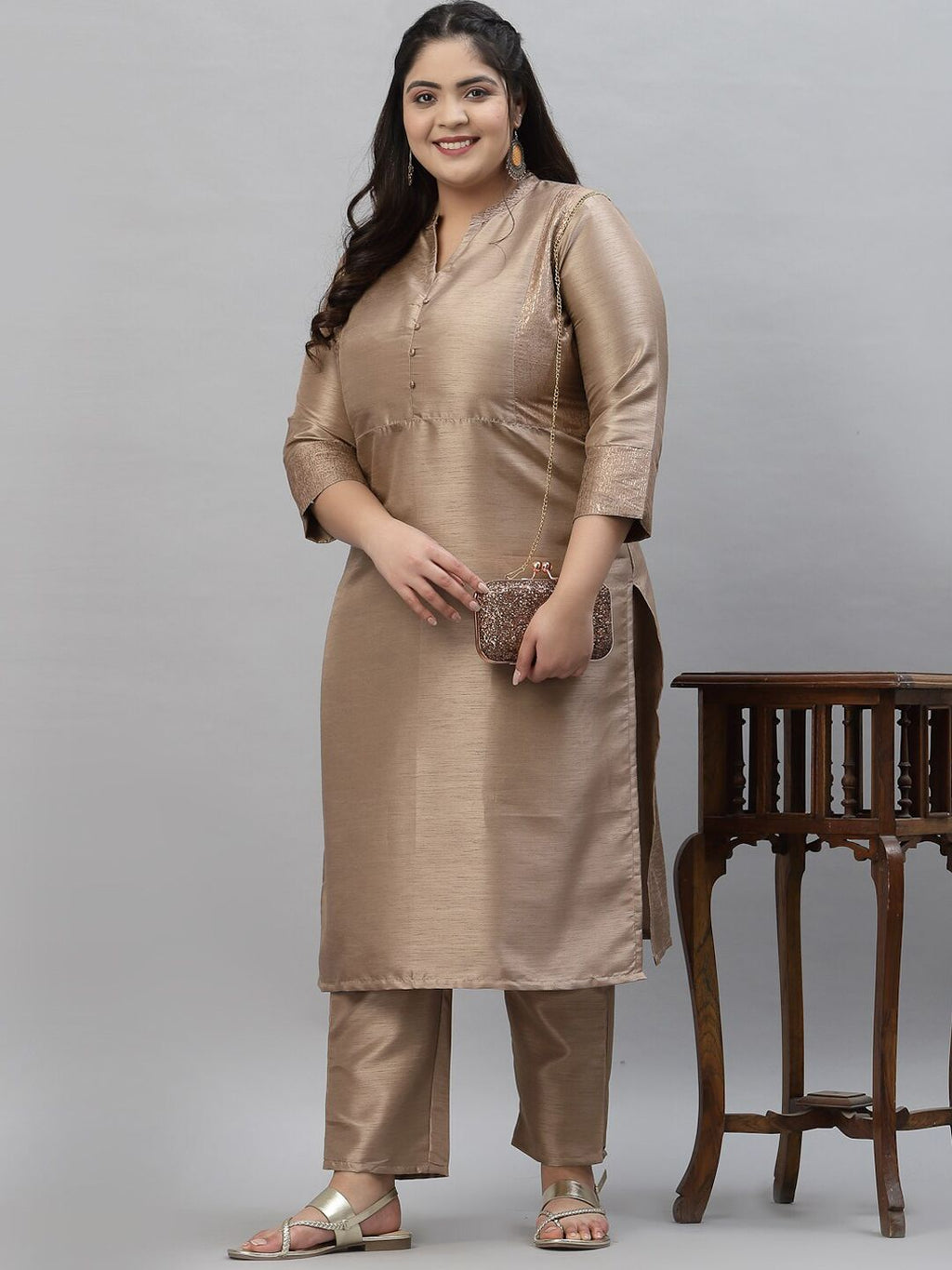 Sztori Plus Size Mandarin Collar Straight Kurta with Trousers