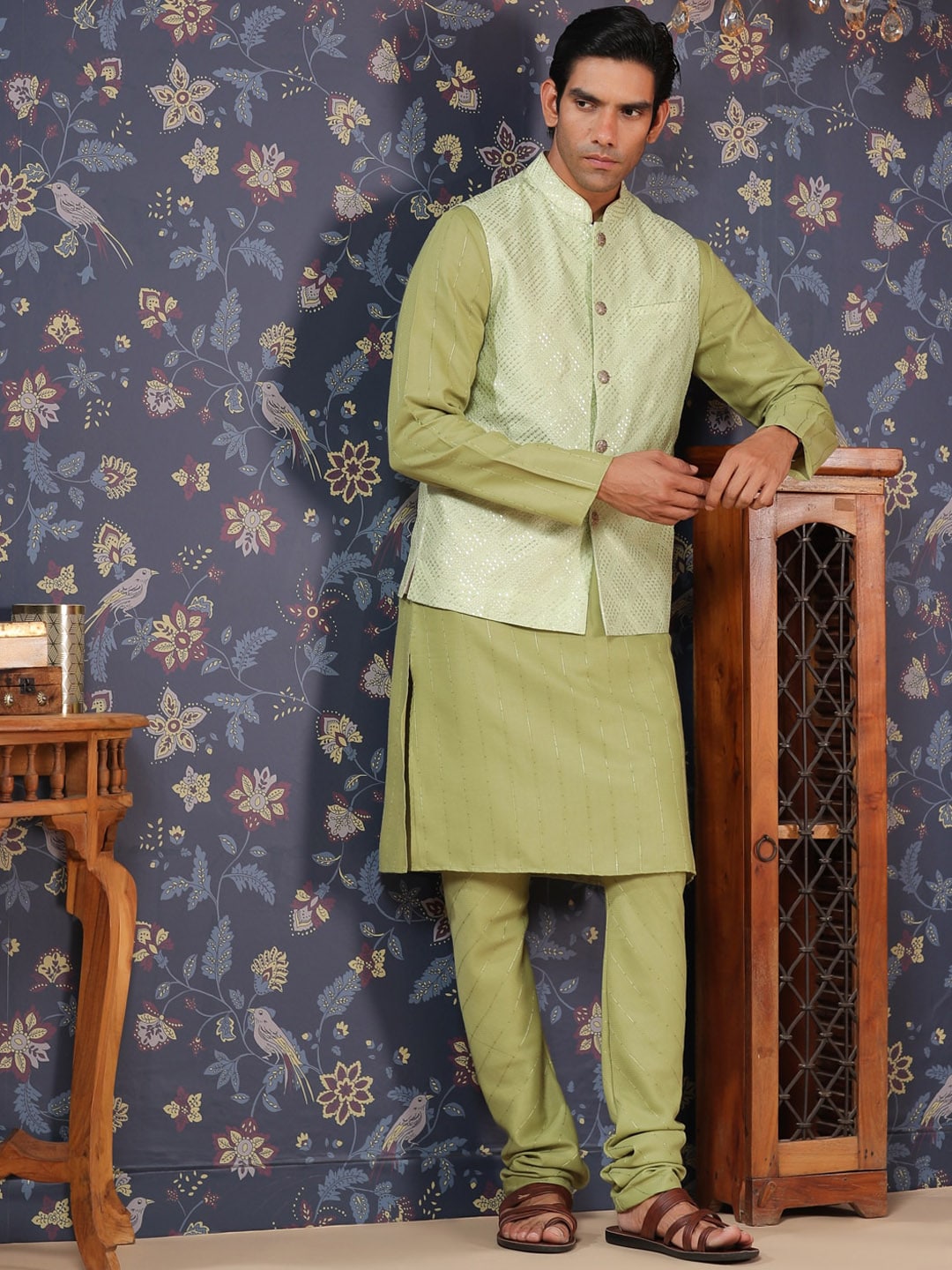 House of Pataudi Straight Kurta With Pyjamas & Embroidered Sequin Work Nehru Jacket