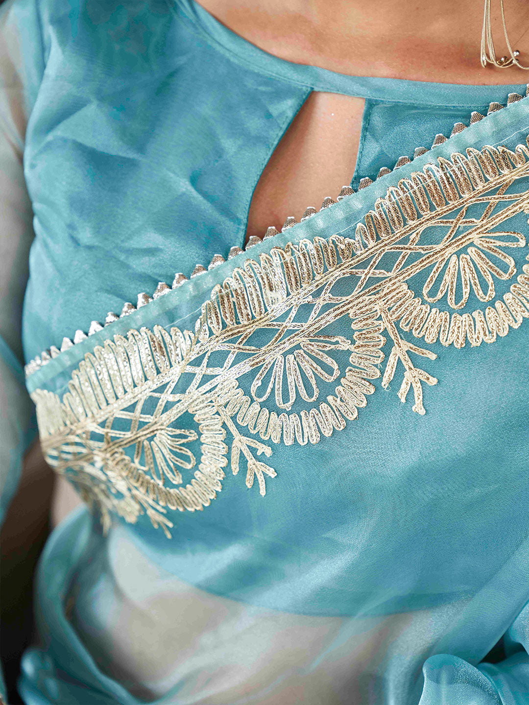 Tikhi Imli Floral Gotta Patti Organza Heavy Work Saree