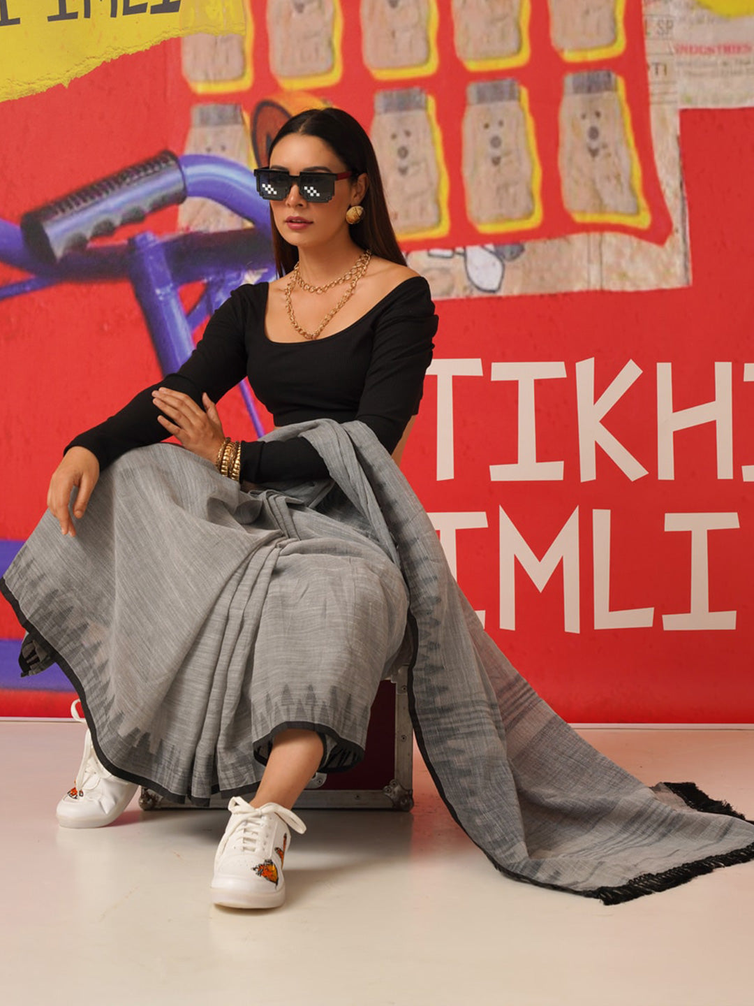 Tikhi Imli Woven Design Cotton Blend Saree