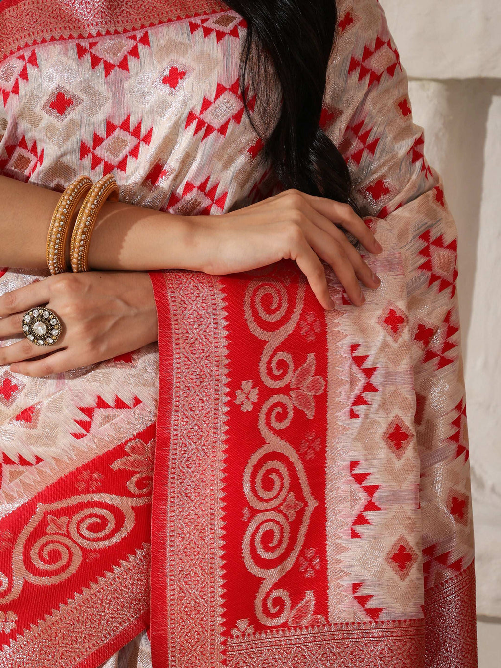 Shree Shyam Fashion Linen Cotton Red & White Saree