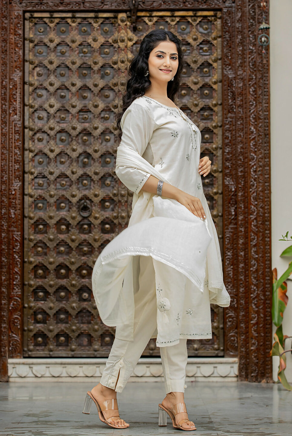 Kaajh Women's Off White Mirror Embellished Cotton Suit Set