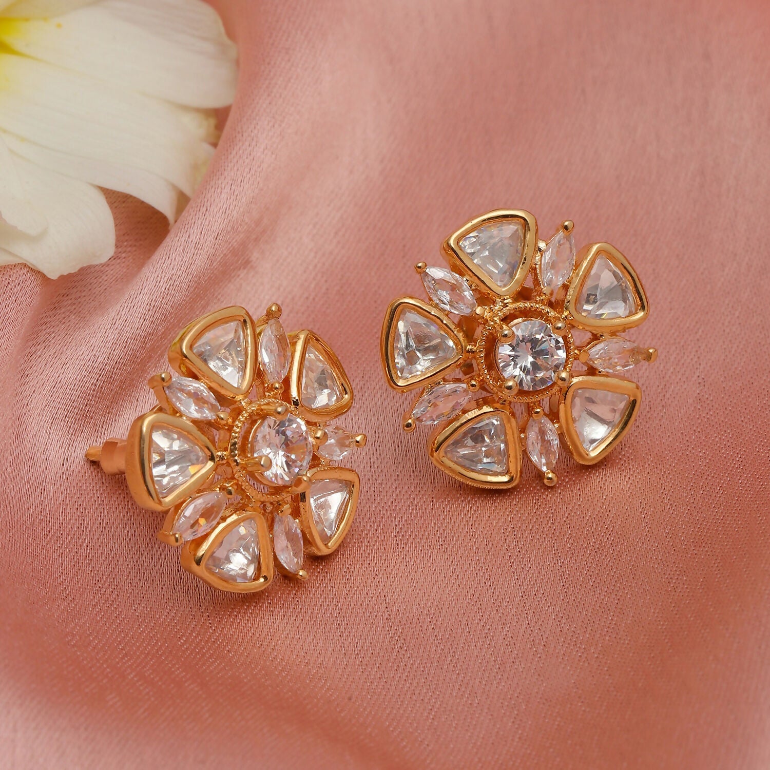 Round Kundan Studs (Gold) - Ruby Raang