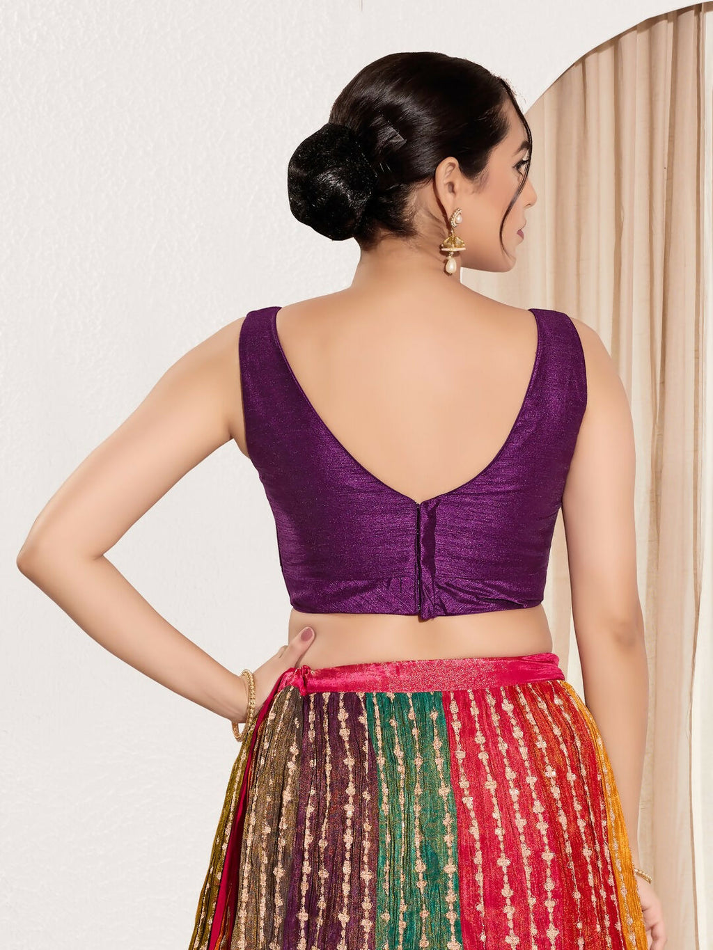 Joban Fashion Wine Mulberry Silk Padded Blouse With Round Neck Sleeveless
