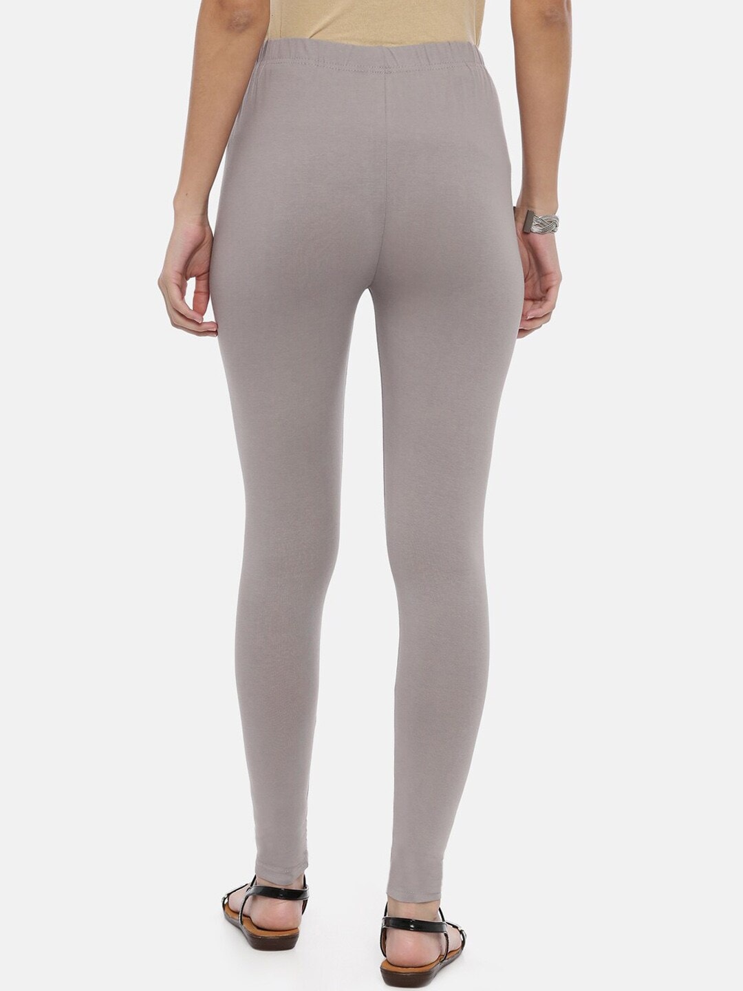 Souchii Women Grey Solid Slim-Fit Ankle-Length Leggings