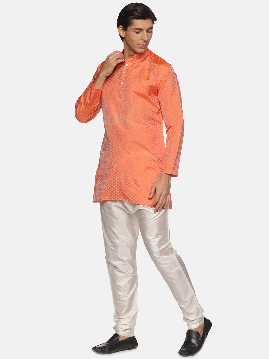 Sethukrishna Men Orange Kurta with Pyjamas