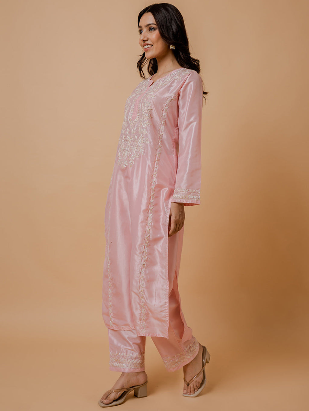 HOUSE OF KARI Floral Embroidered Silk Chikankari Kurta