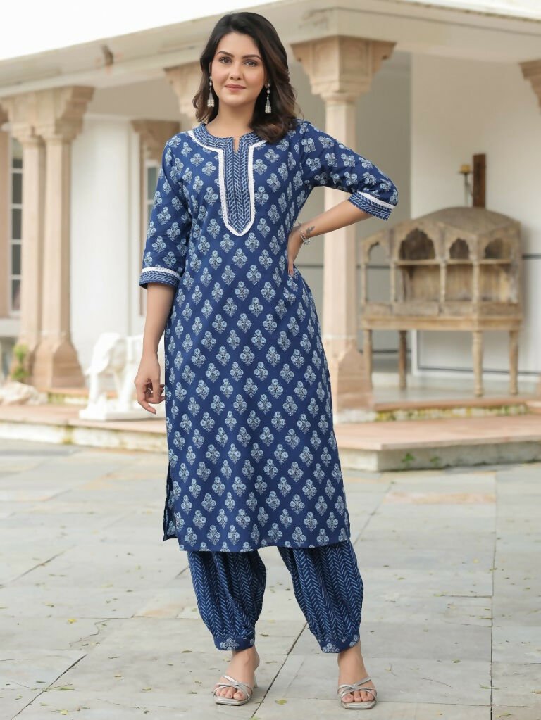 Aramya Straight Soft Cotton Floral Print Women's Kurta Set - Blue
