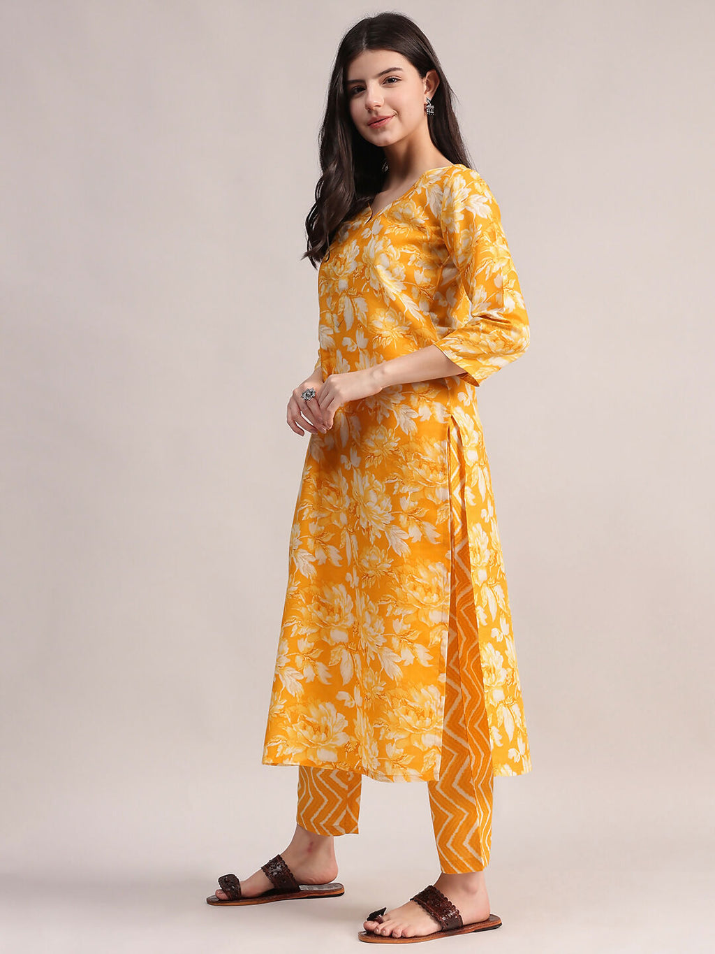 Aavyora Women Mustard Yellow Floral Printed Kurta with Chevron Printed Pants & Dupatta Set