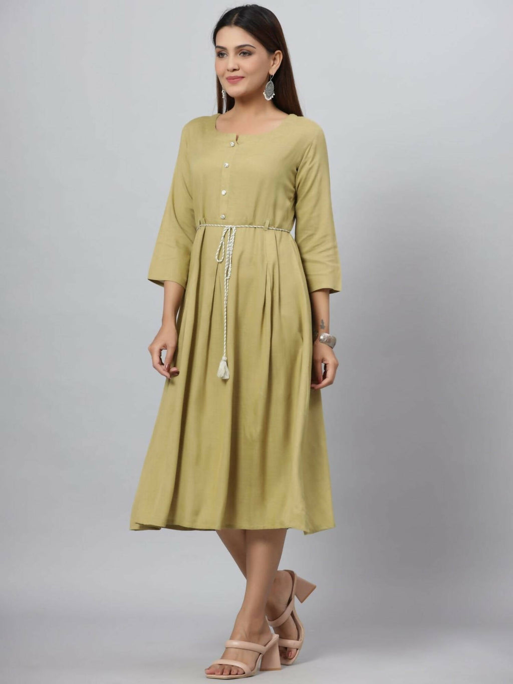 Juniper Women's Green Rayon Slub Solid Dress