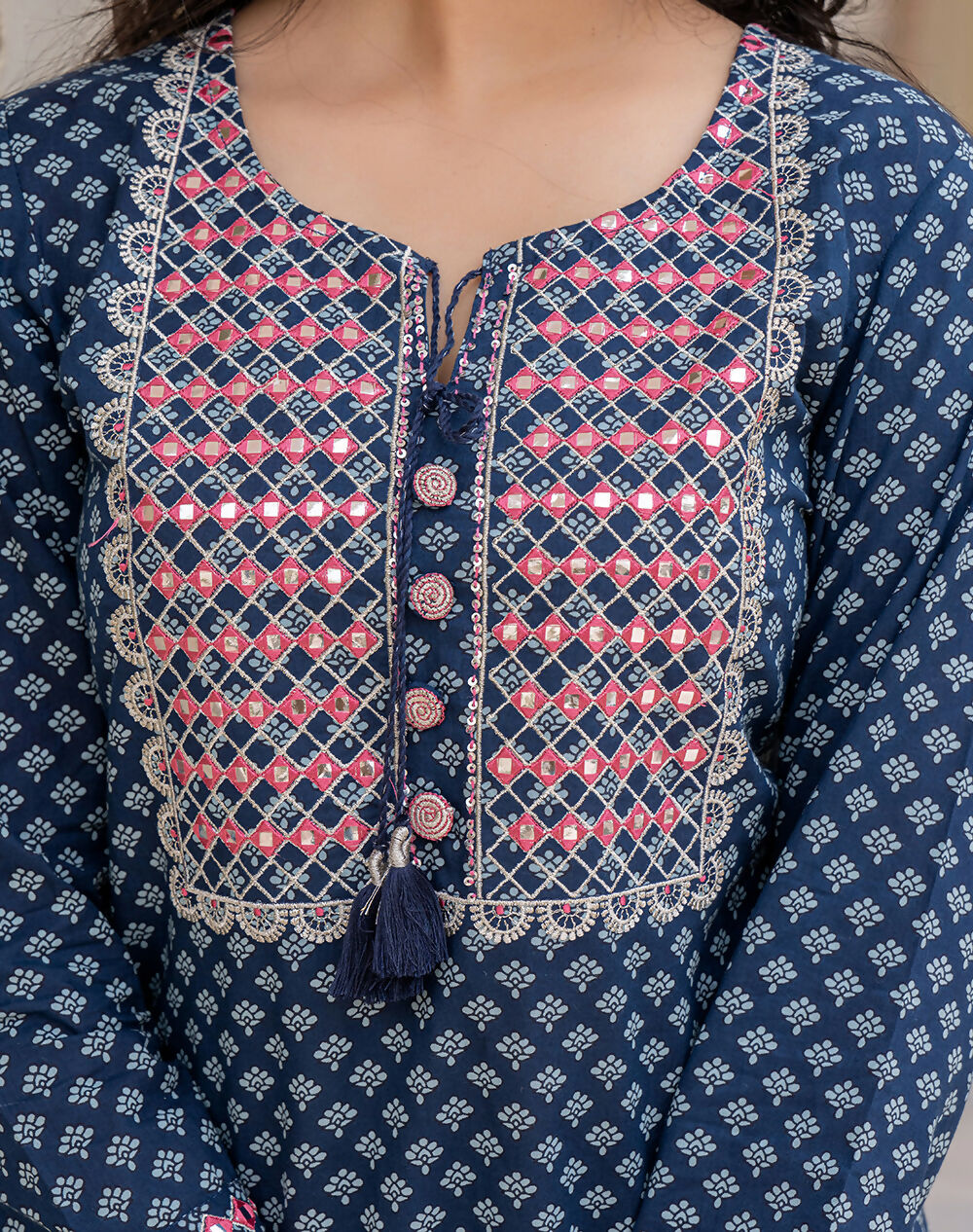 Kaajh Women's Blue Embroidered Cotton Suit Set