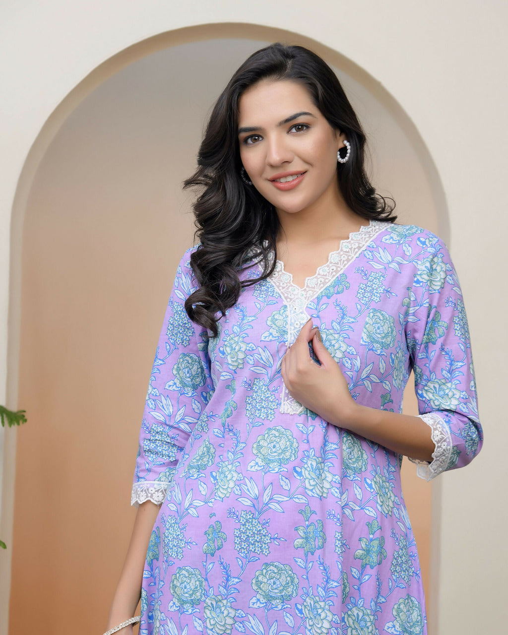 Vaasva Women Lavender Floral Cotton Printed Flare Kurti With Pant