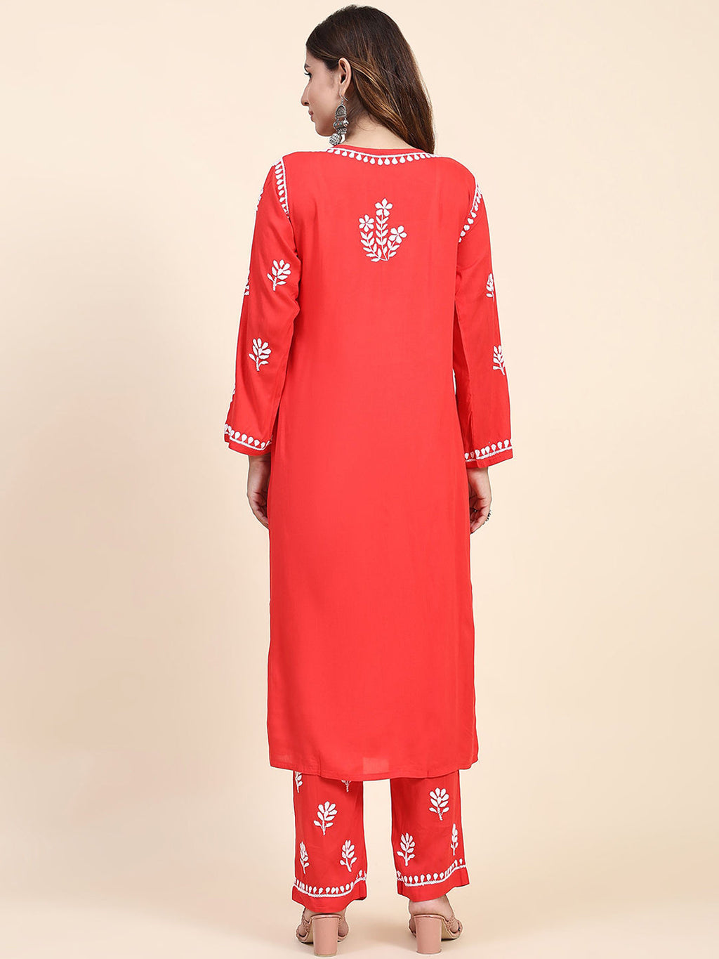 HOUSE OF KARI Floral Embroidered Chikankari Pure Cotton Straight Kurta With Trousers