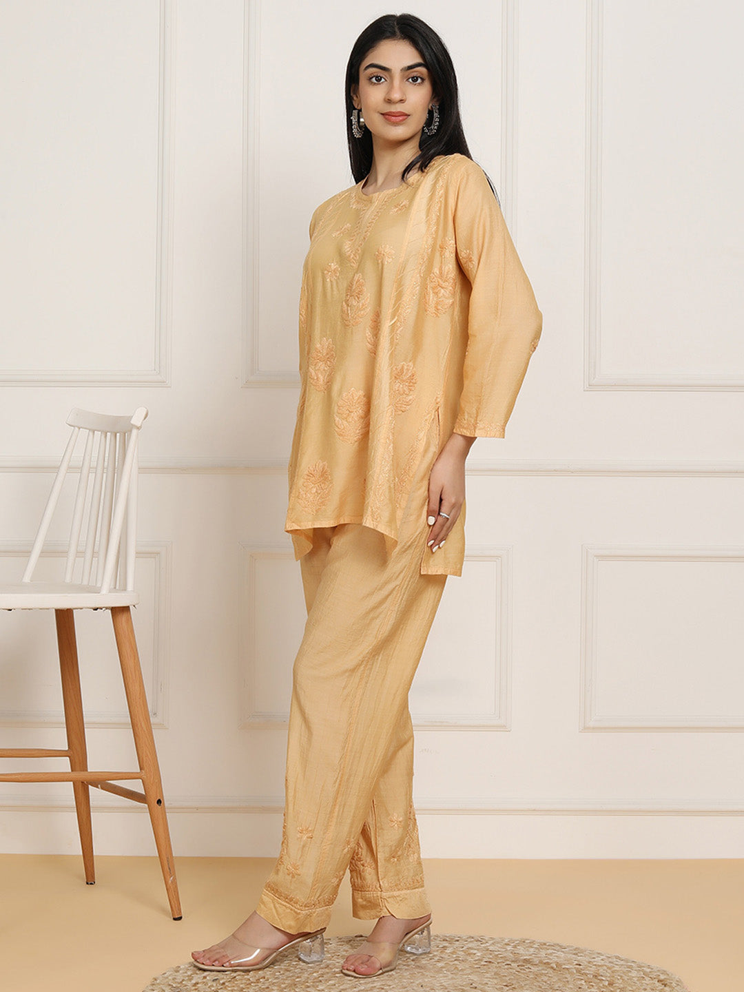HOUSE OF KARI Floral Embroidered Chikankari Chanderi Silk Straight Kurti with Trousers