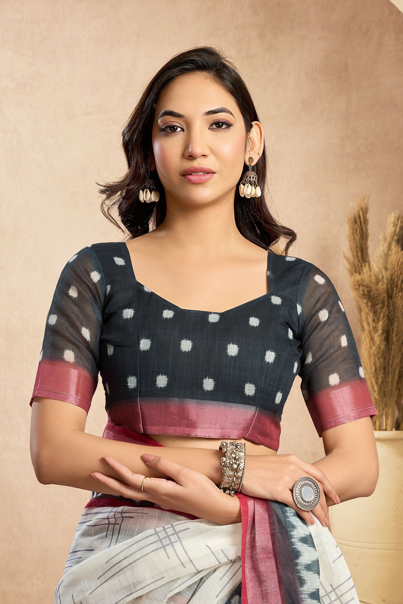 Vastranavya Digital Printed Linen Ready To Wear Pocket Saree with Unstitched Blouse