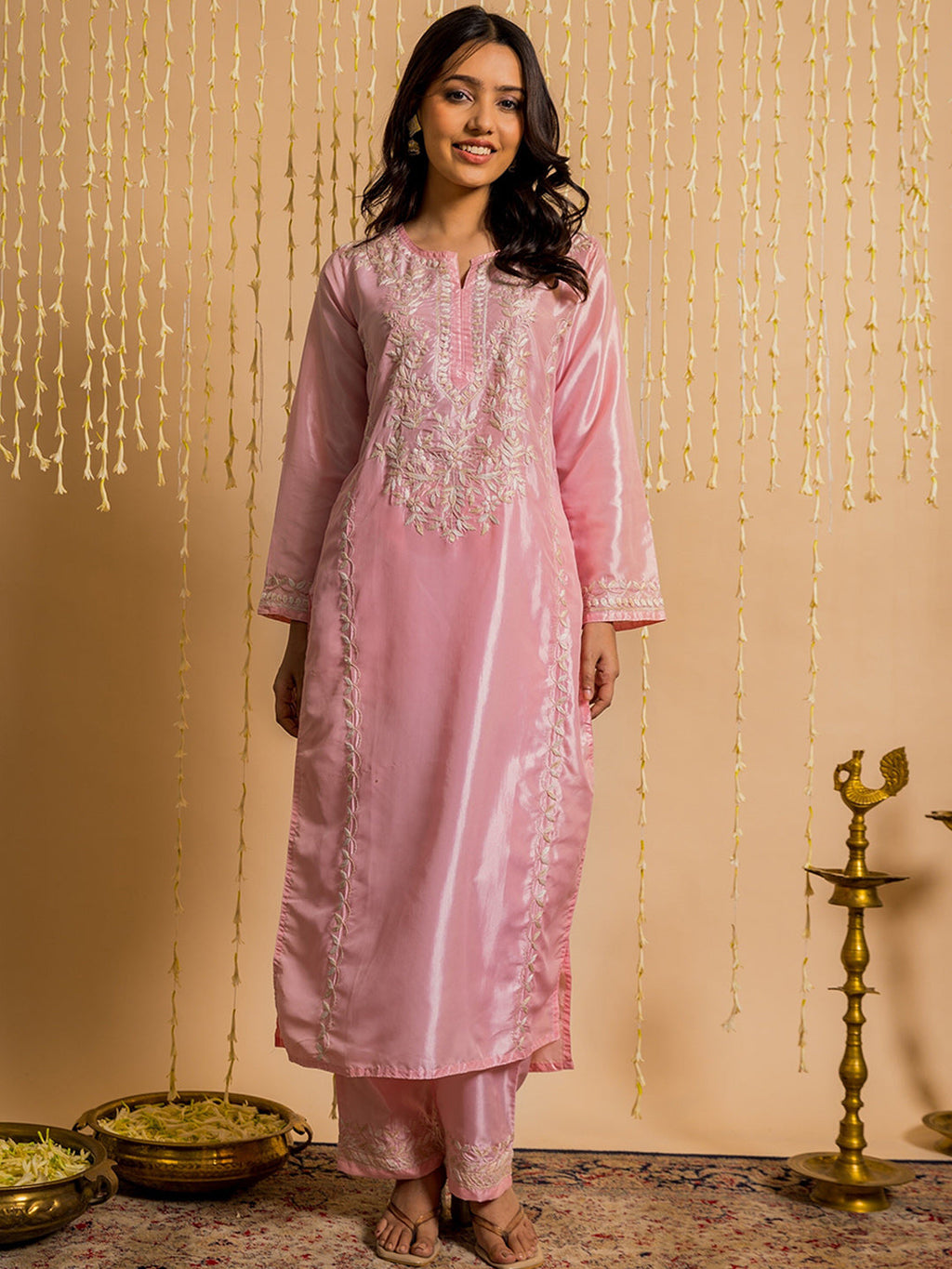HOUSE OF KARI Floral Embroidered Silk Chikankari Kurta