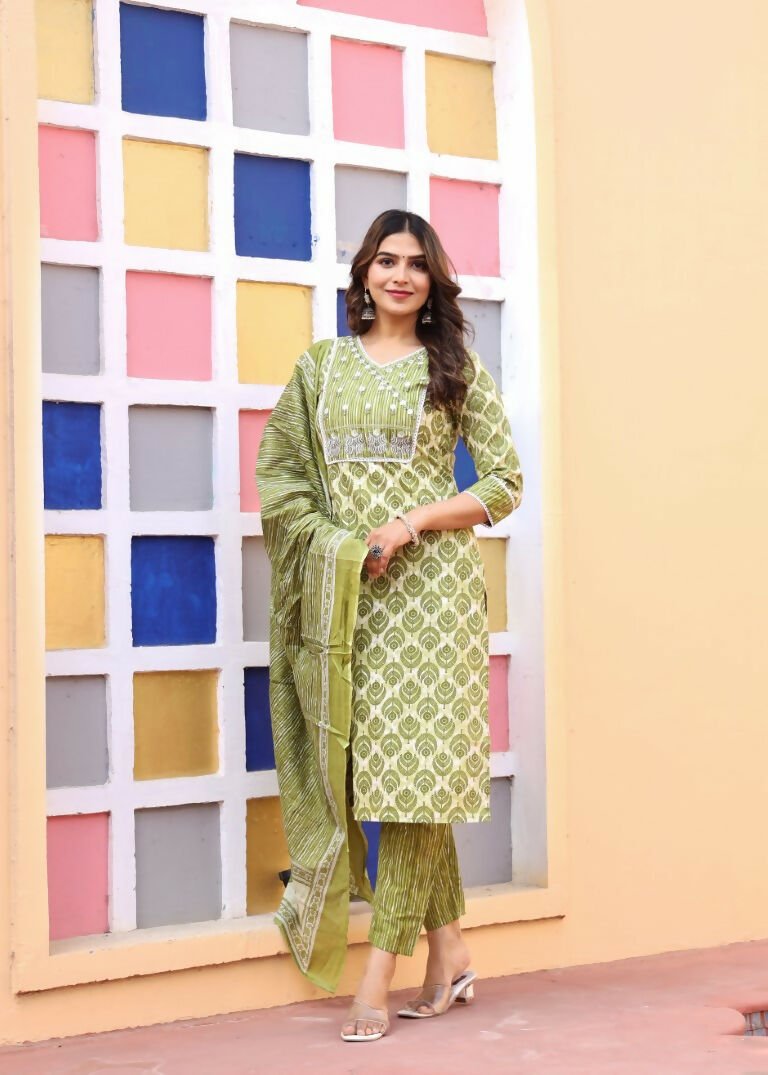 Alvano Printed 3Pcs Straight Kurti with Pant and Dupatta set for women and Girls Rayon (Light Green)