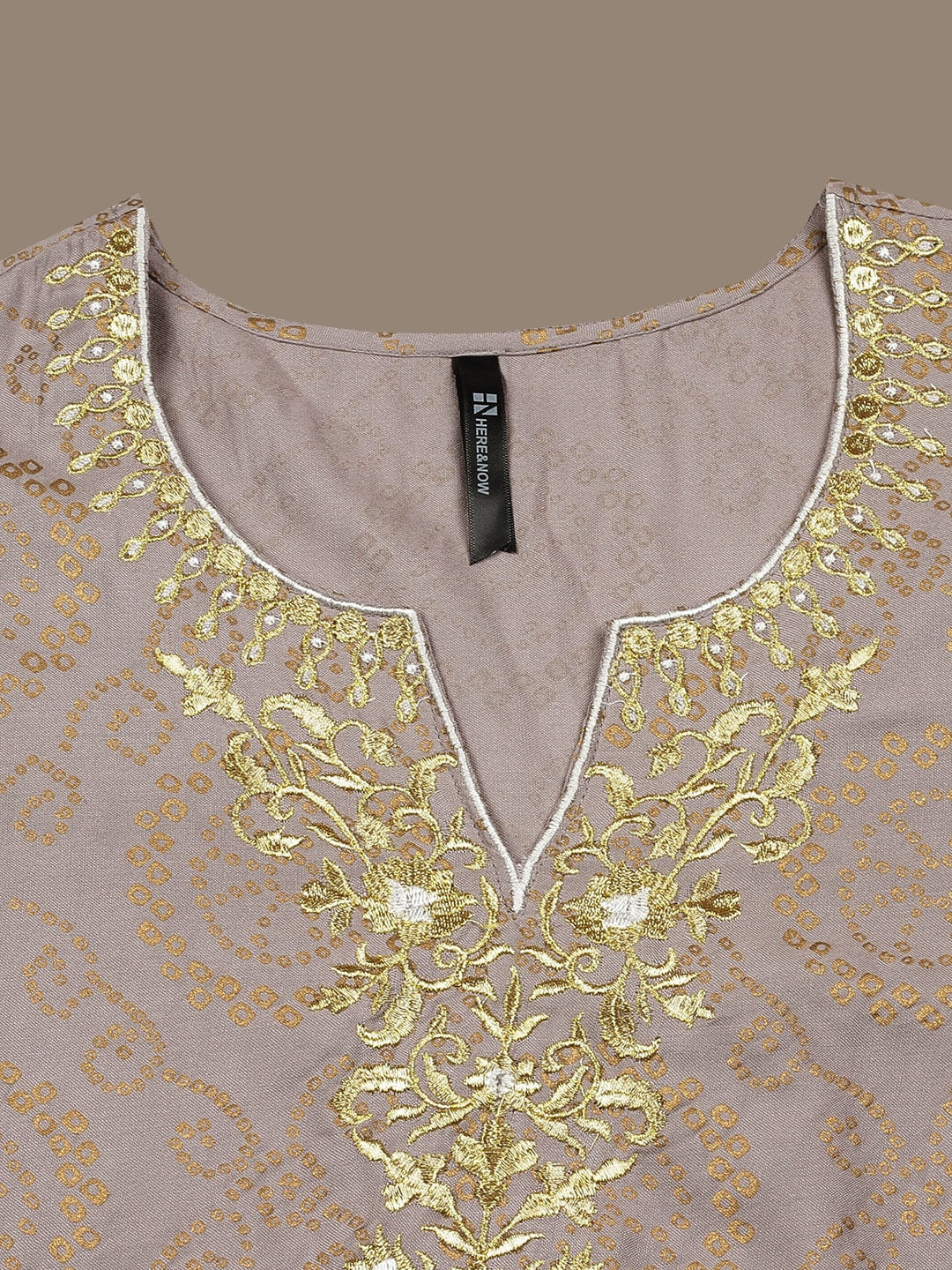 HERE&NOW Embroidered Bandhani Printed Notched Neck Thread Work Anarkali Kurta