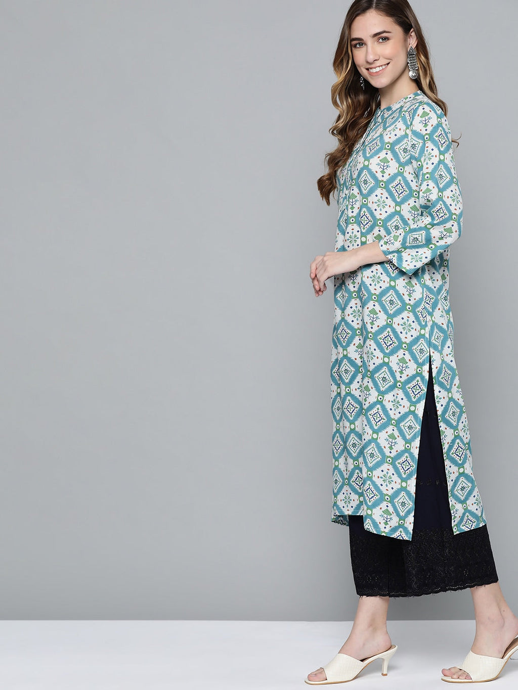 HERE&NOW Women Blue & White Ethnic Motifs Print Kurta