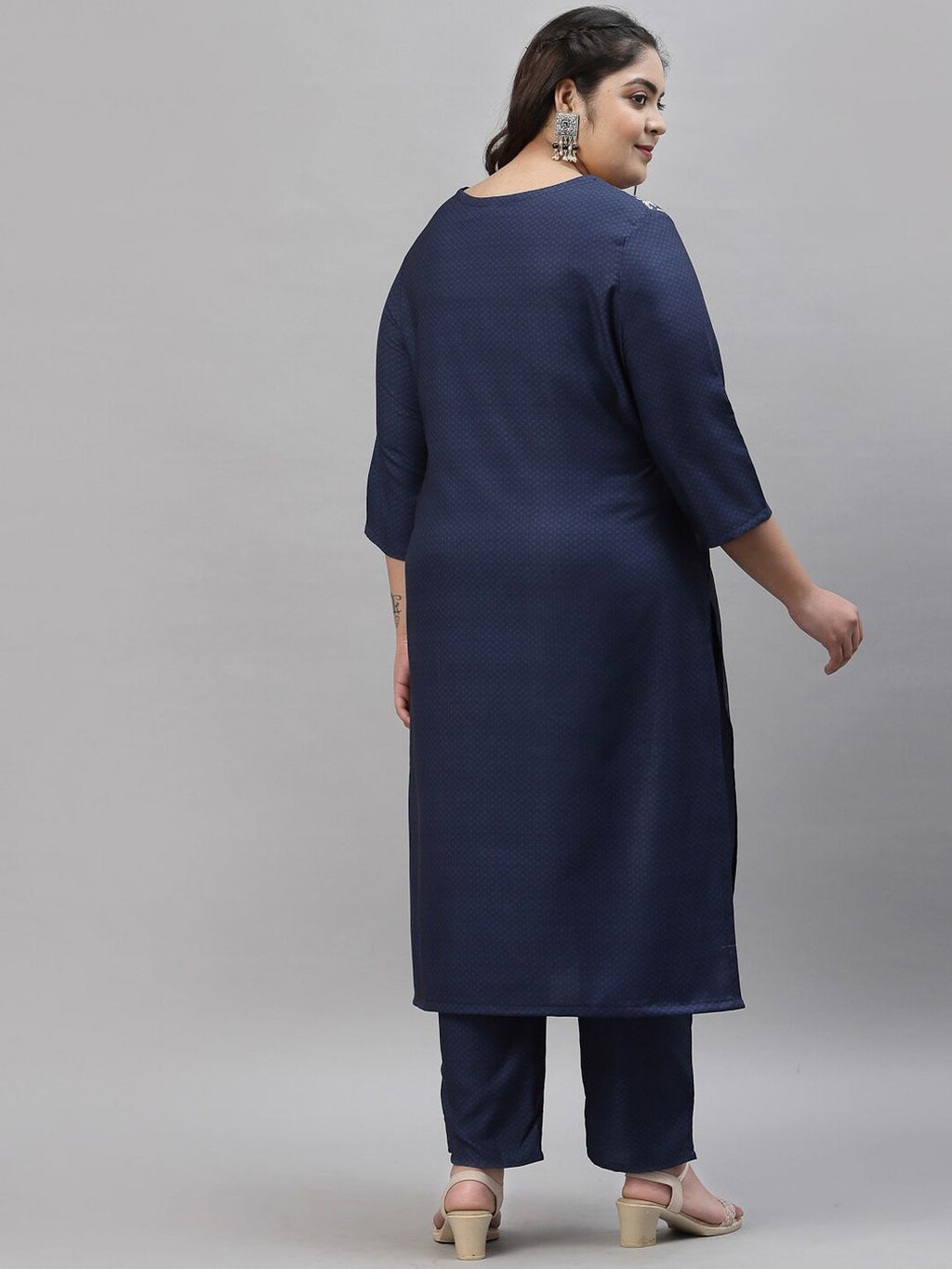 Sztori Plus Size Floral Printed Regular Kurta with Trousers