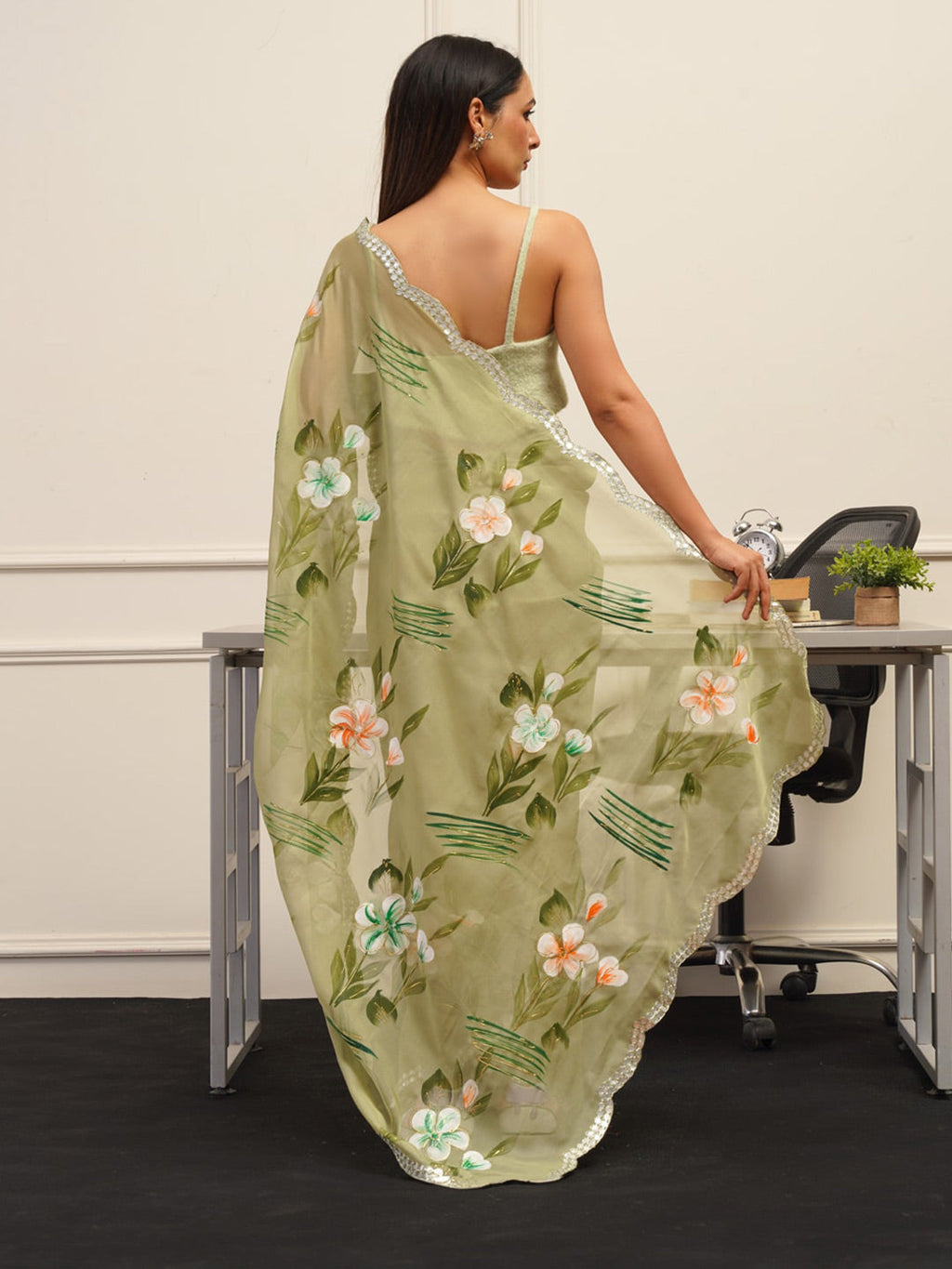 Tikhi Imli Floral Printed Organza Saree