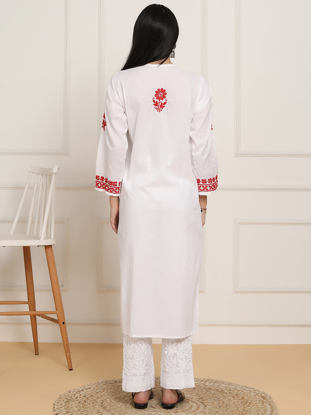 HOUSE OF KARI Women Floral Embroidered Regular Chikankari Pure Cotton Kurta with Trousers