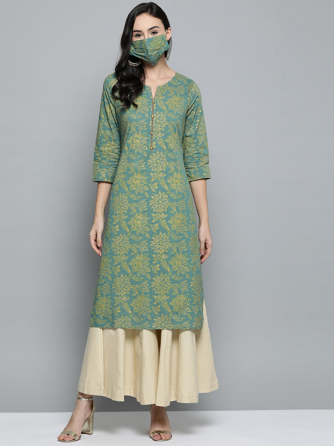 HERE&NOW Women Green & Golden Printed Straight Kurta
