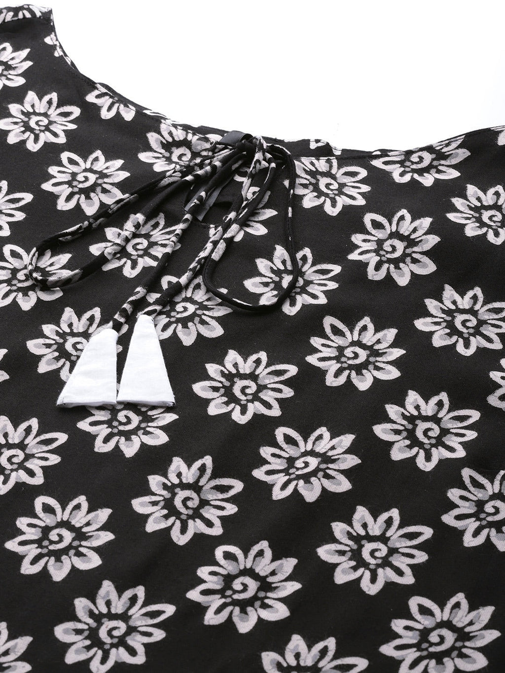 HERE&NOW Women Black & White Floral Printed Kurta