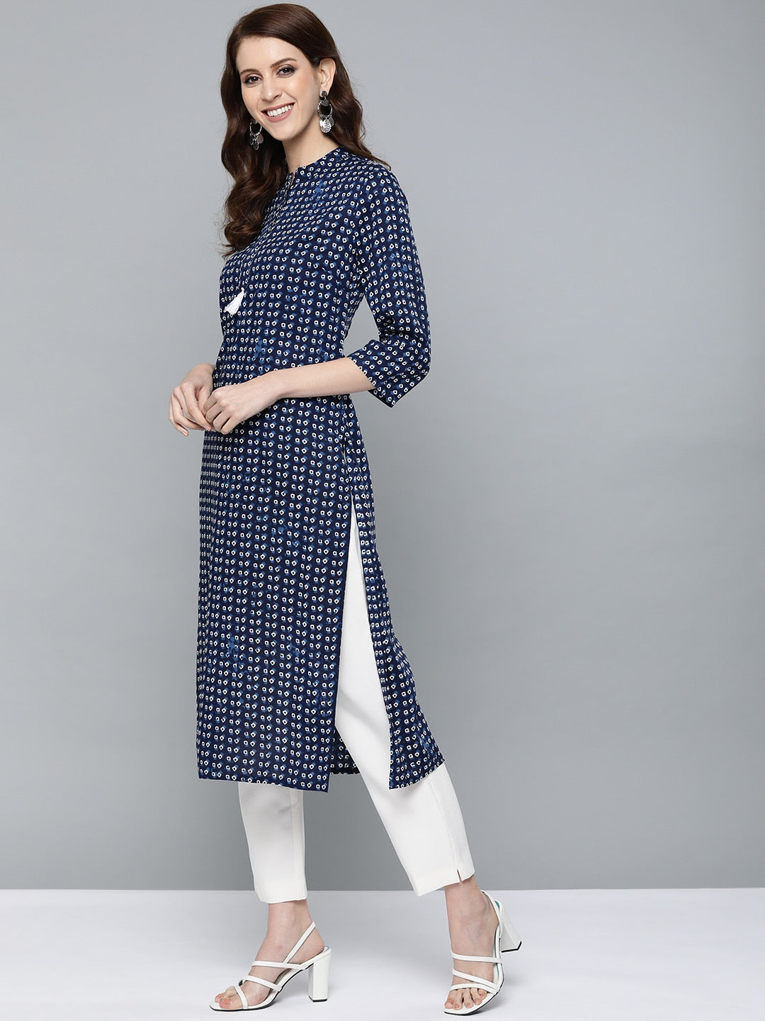 HERE&NOW Women Navy Blue & White Bandhani Print Straight Kurta