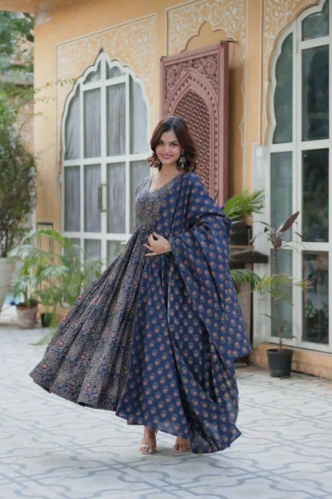 Vastranavya Navy Blue Pure Cotton Printed Top with Pant & Dupatta Set