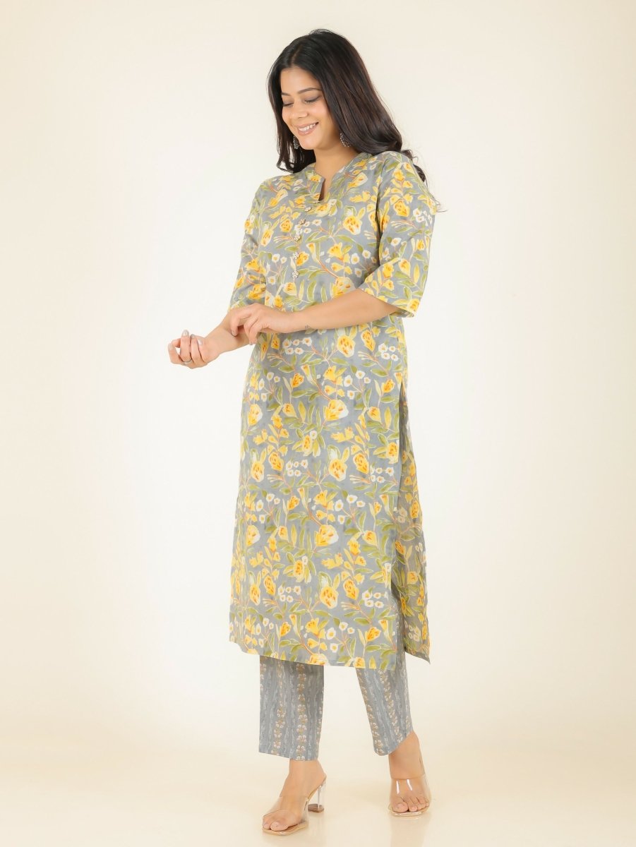 Aramya Straight Soft Cotton Floral Print Women's Kurta - Grey