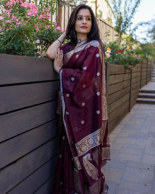 DEIANA'S Beautiful Designer Golden zari Soft Cotton Saree - Wine