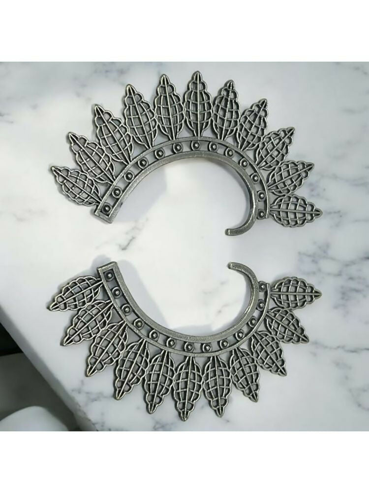 NVR Women Silver Plated Oxidised Leaf Style Ear Cuff