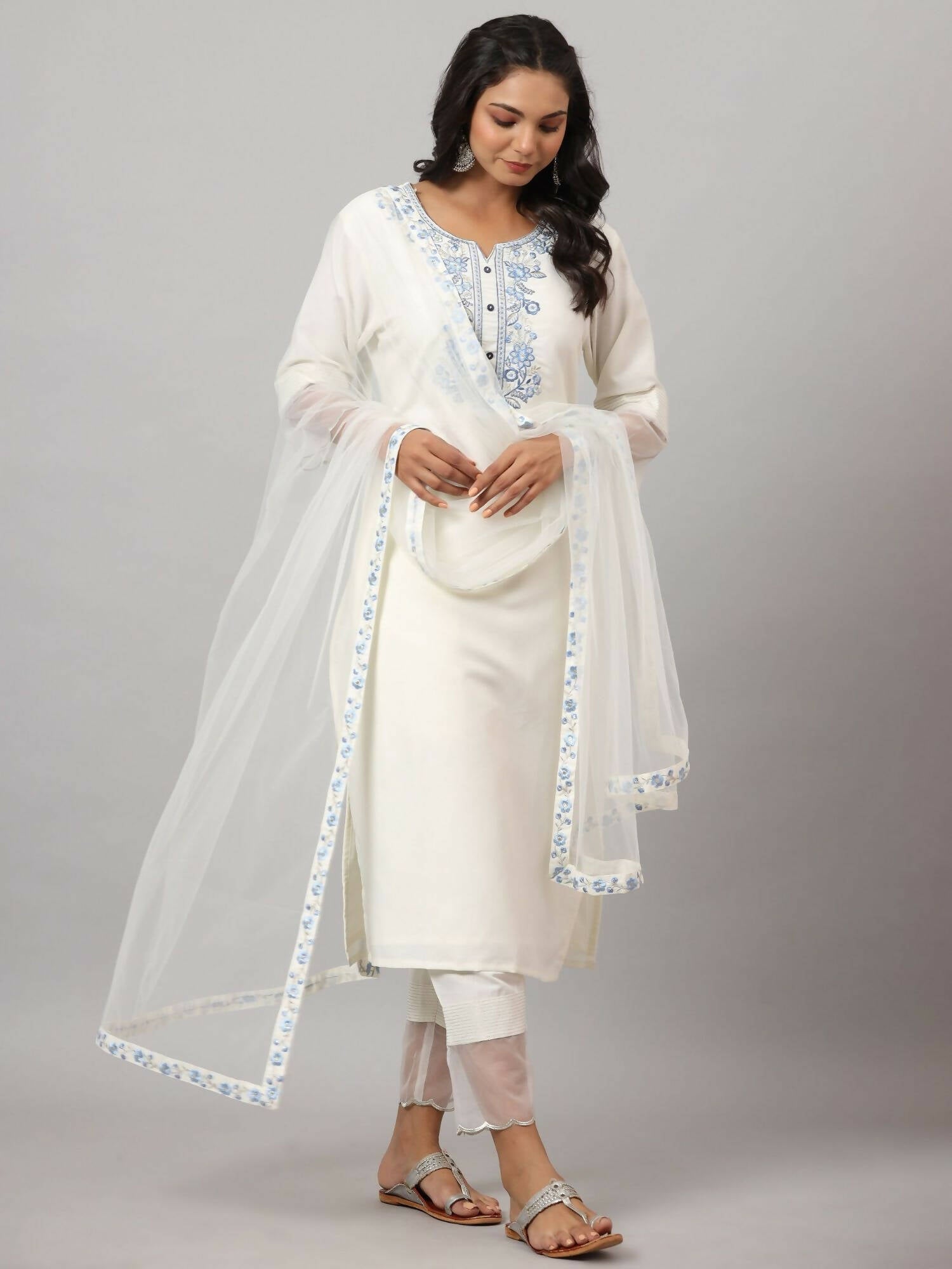 Juniper Women's White Chinnon Solid Embroidered Kurta Set