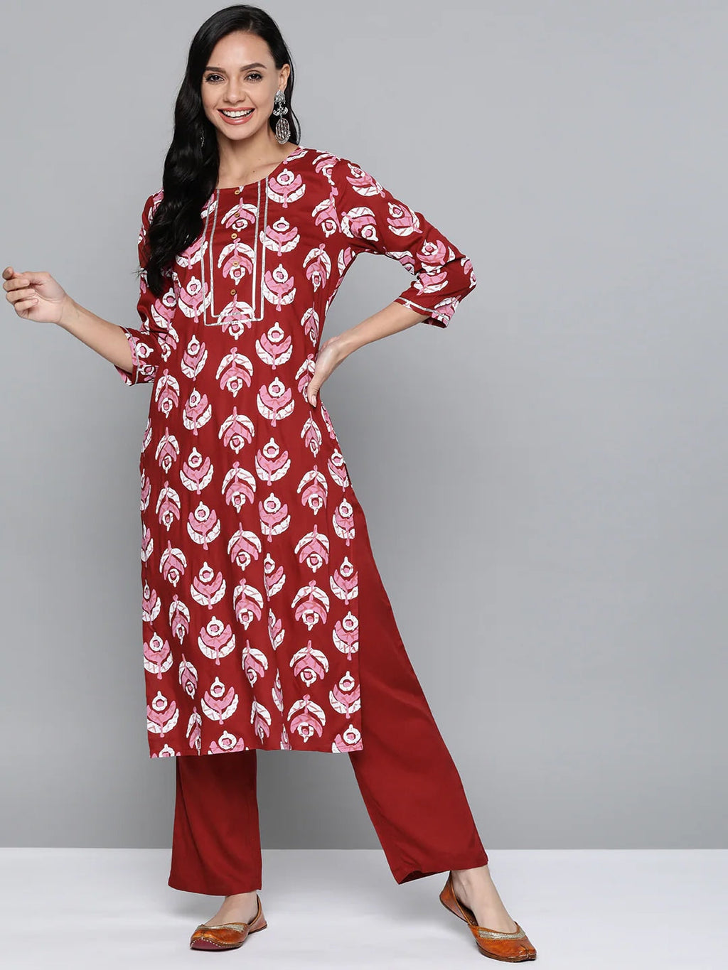 HERE&NOW Women Maroon & Pink Ethnic Motifs Printed Regular Gotta Patti Kurta with Trousers