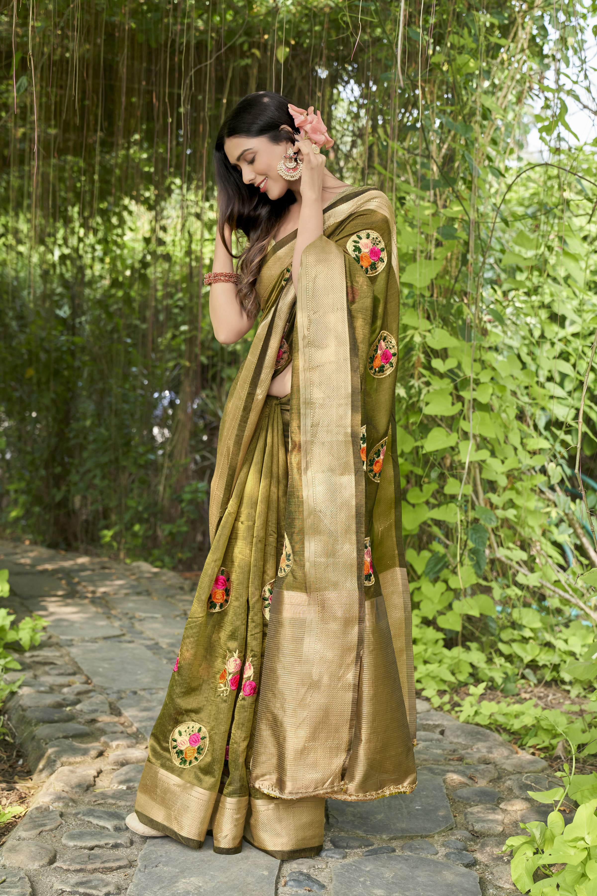 Vamsee Nikita Green Cotton  Saree
