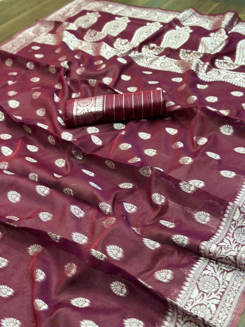 DEIANA'S Beautiful Designer Golden zari Soft Cotton Saree - Wine