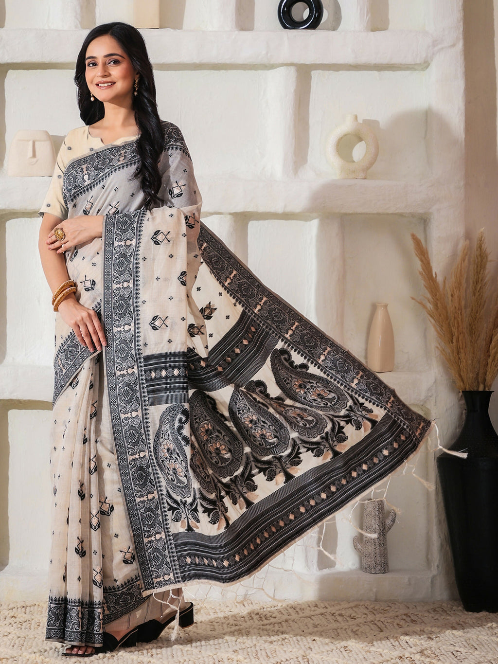 Shree Shyam Fashion Linen Cotton Black & Cream Saree