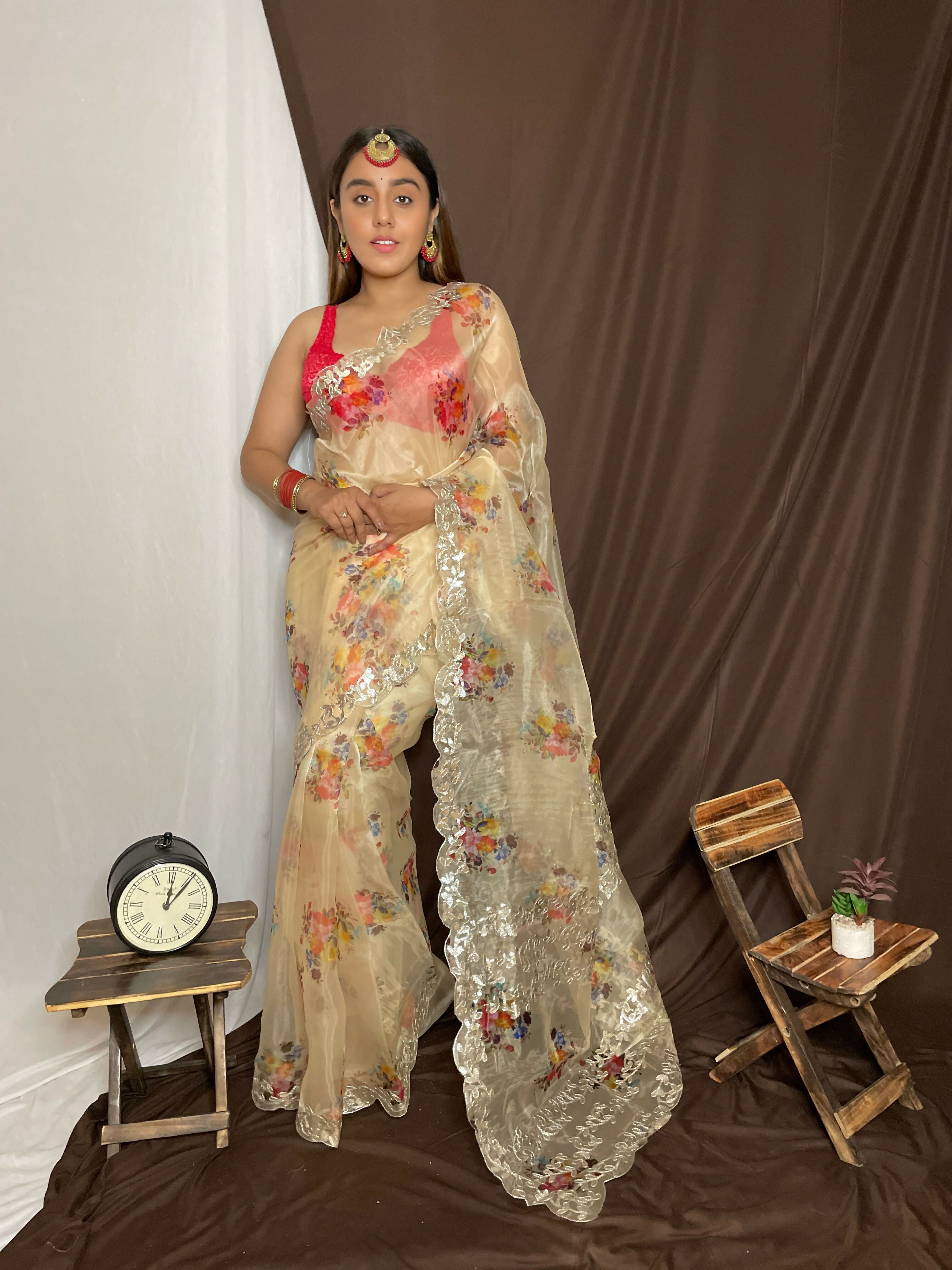 Vamsee Yashodha White Organza Saree