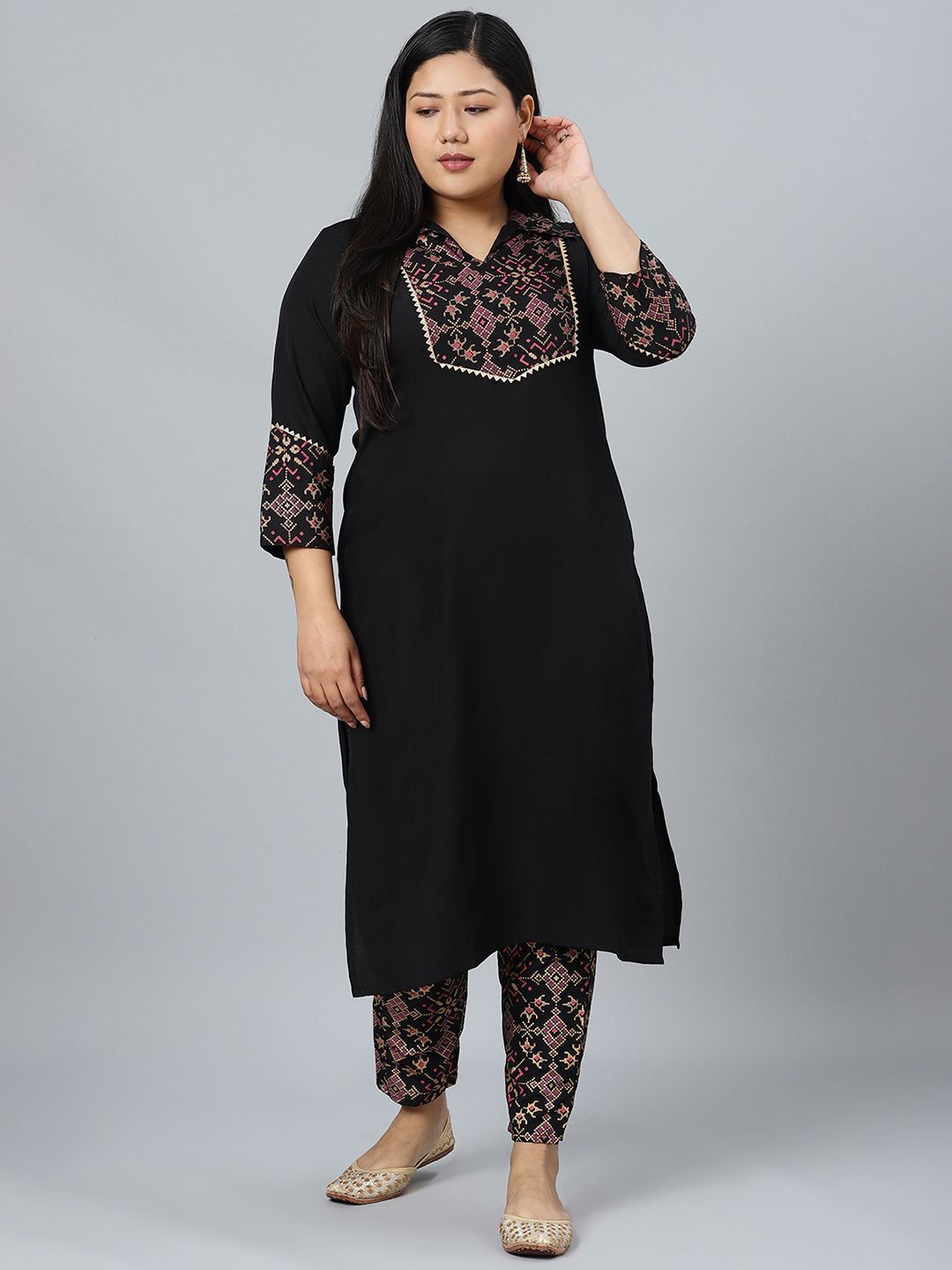 Sztori Plus Size Geometric Printed Shirt Collar Straight Kurta With Trousers