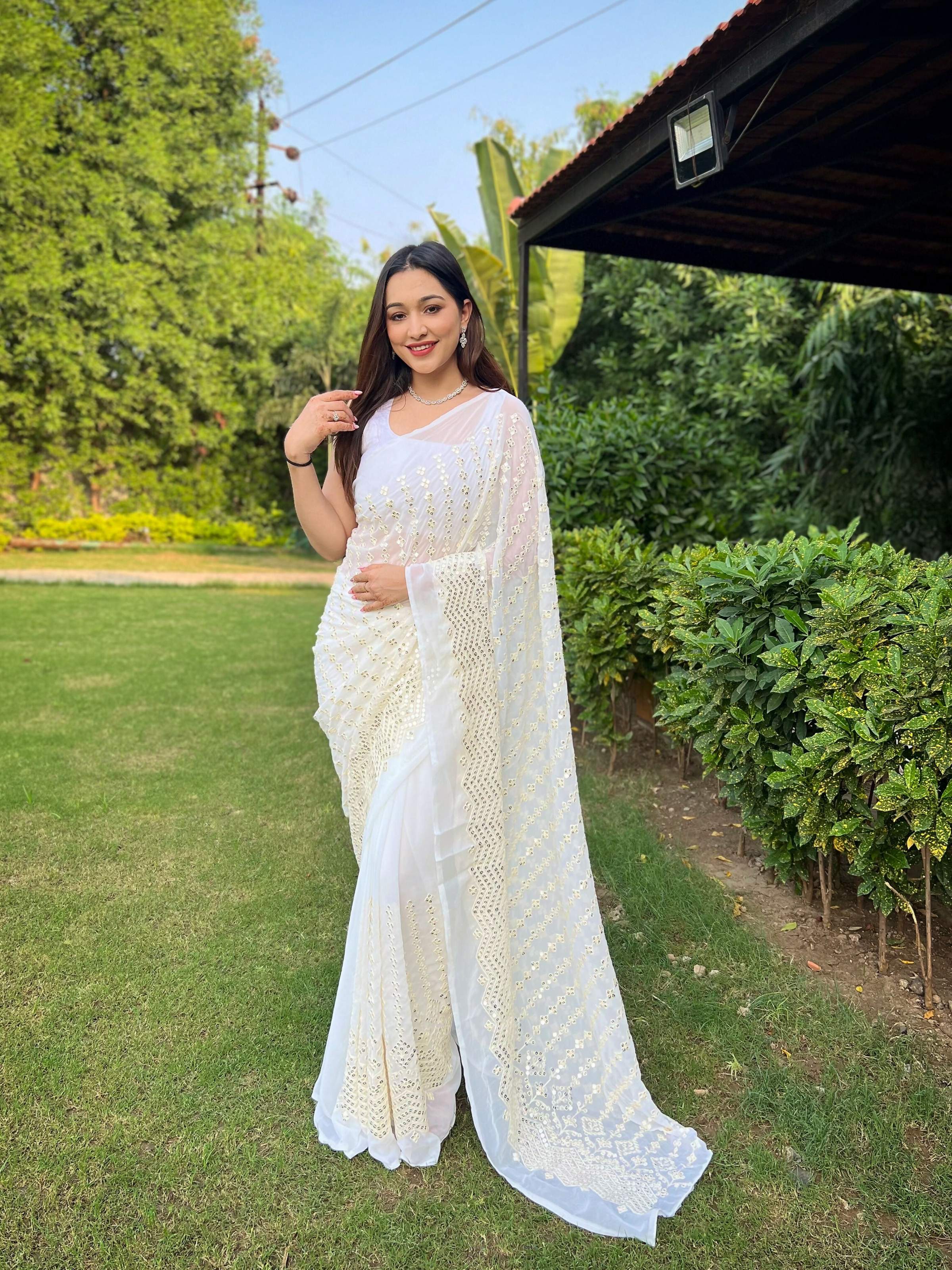Vamsee V5-White Organza Saree
